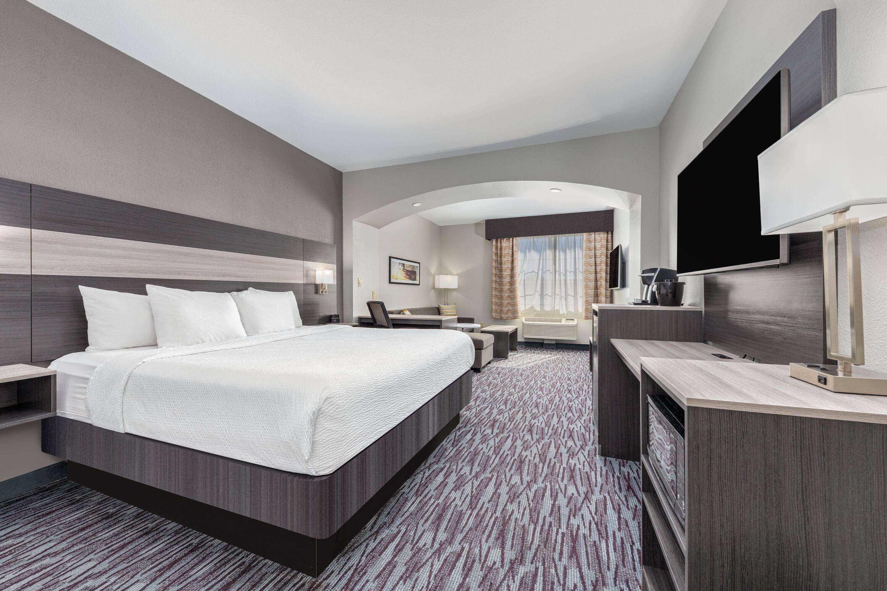 Family, King Bed, City or Park View