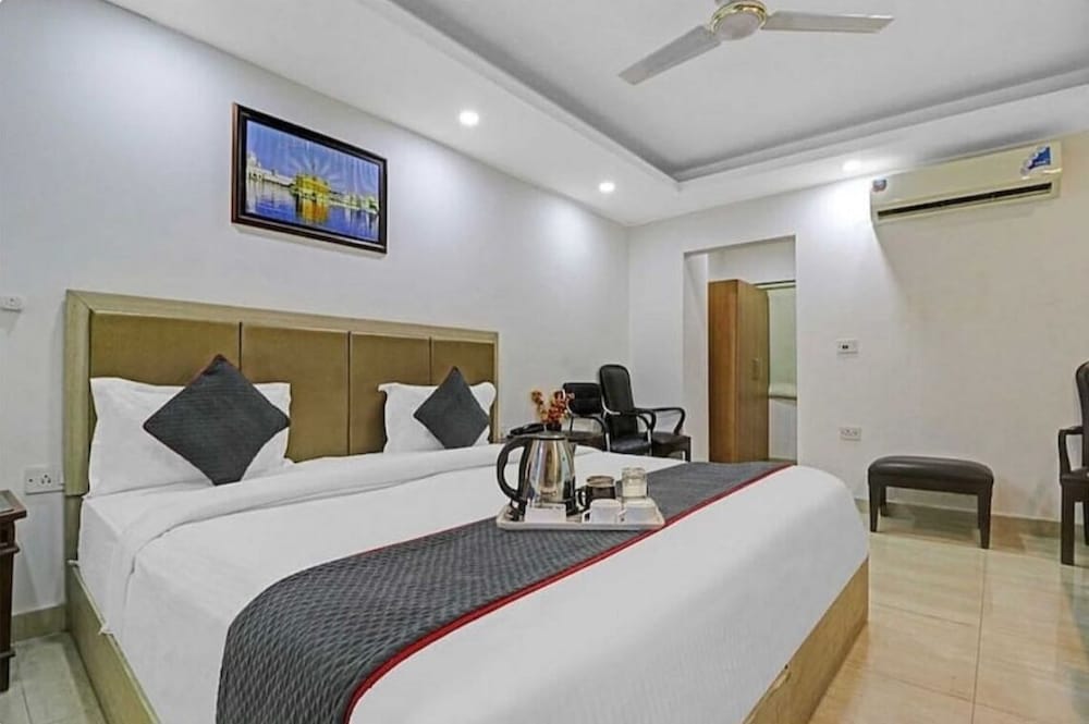 Airport Hotel Mahal 30/50