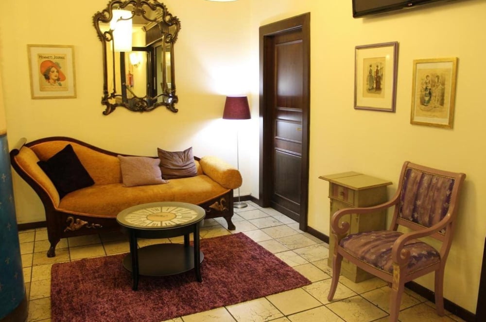 Ramblas Hotel 42/75