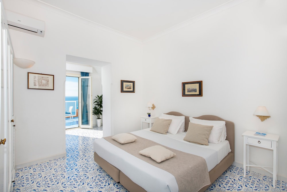 Grand Hotel Tritone 17/76