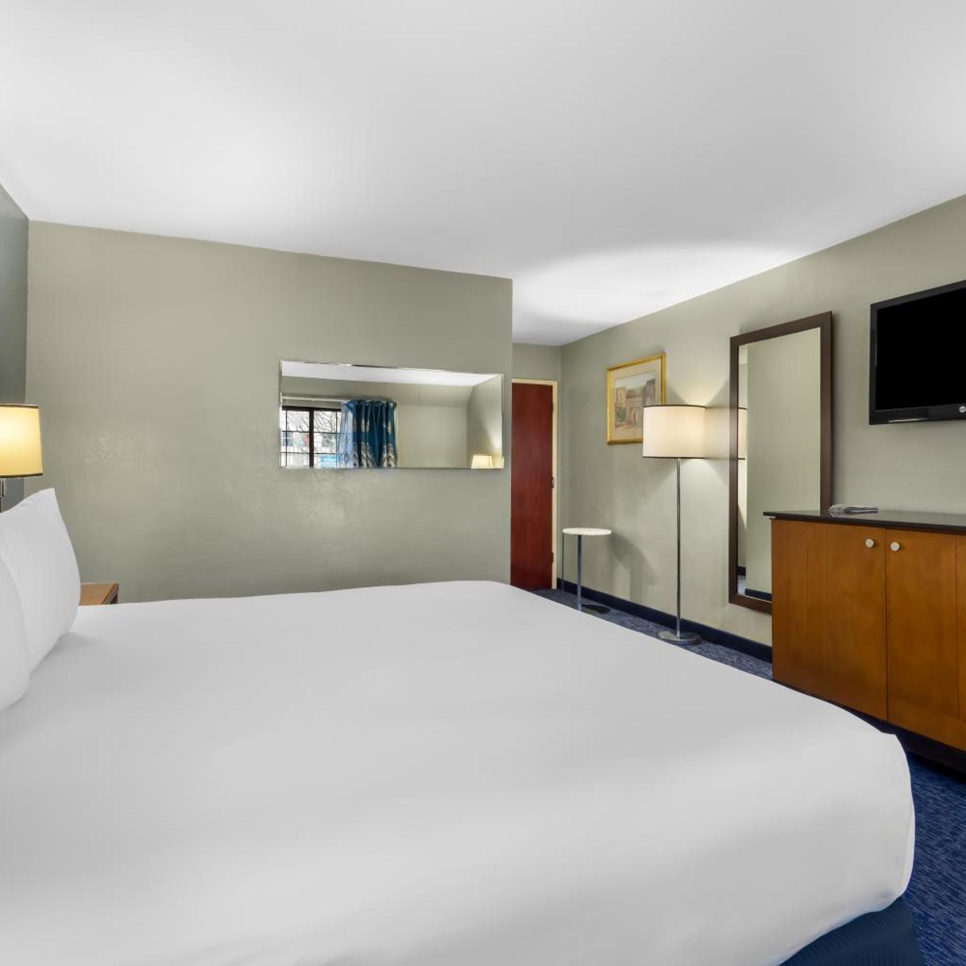 SureStay by Best Western Bakersfield Central 15/60
