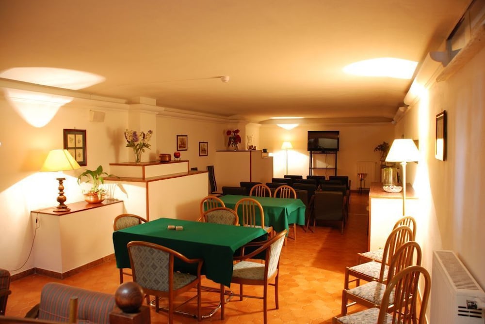 Hotel Iris Crillon 36/50