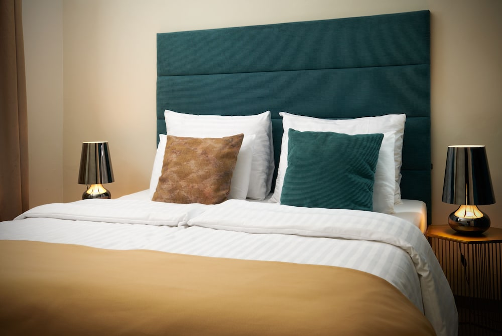 Golden Angel Suites by Adrez Living 33/62