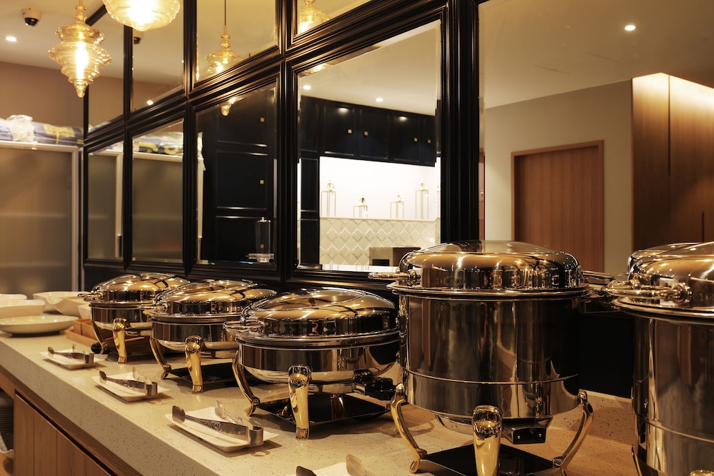 Mari Hotel 36/50