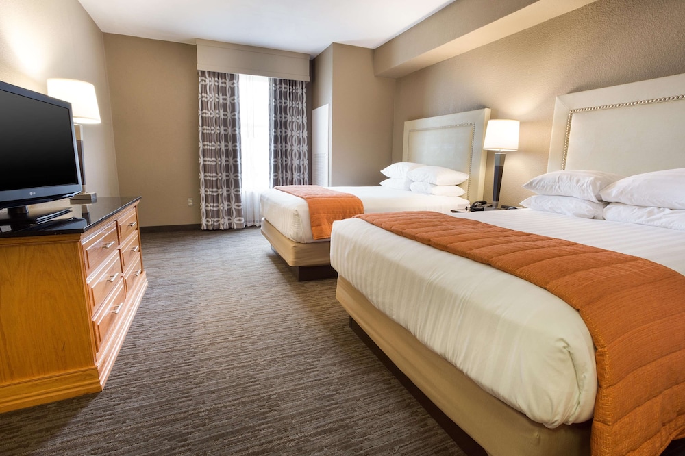 Drury Inn and Suites Lafayette 4/33