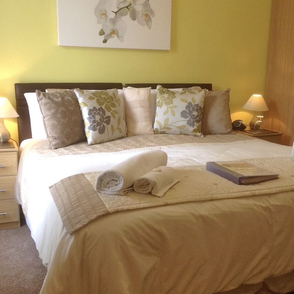 Orchid, Double or Twin Bed