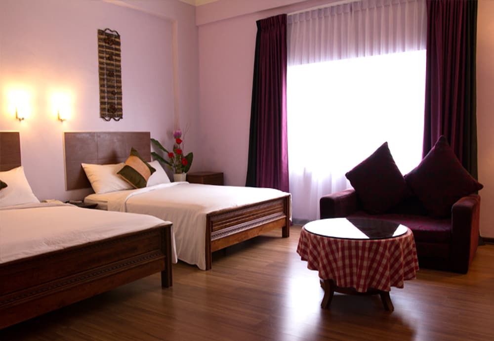 Hotel Maluri 10/30