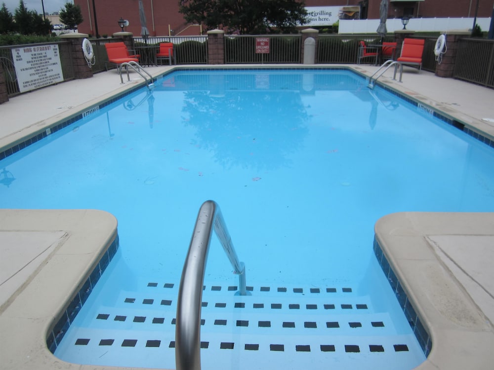 Comfort Inn & Suites Carrollton, GA 10/40