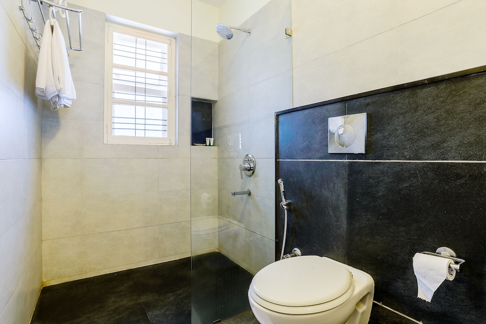 Treebo Oleander Serviced Apartments 27/30