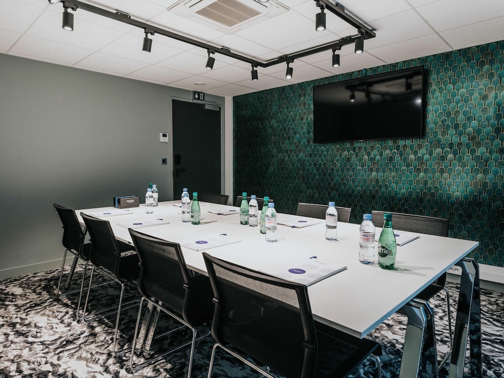 Novotel Angers Centre Gare 63/75