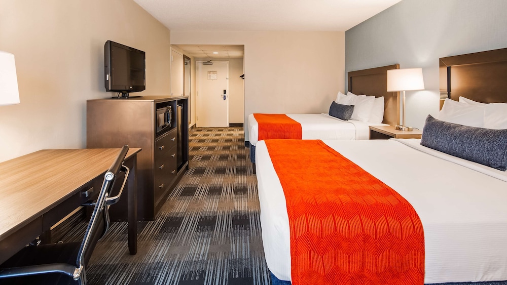 Best Western Plus Alexandria / Fort Belvoir 11/40