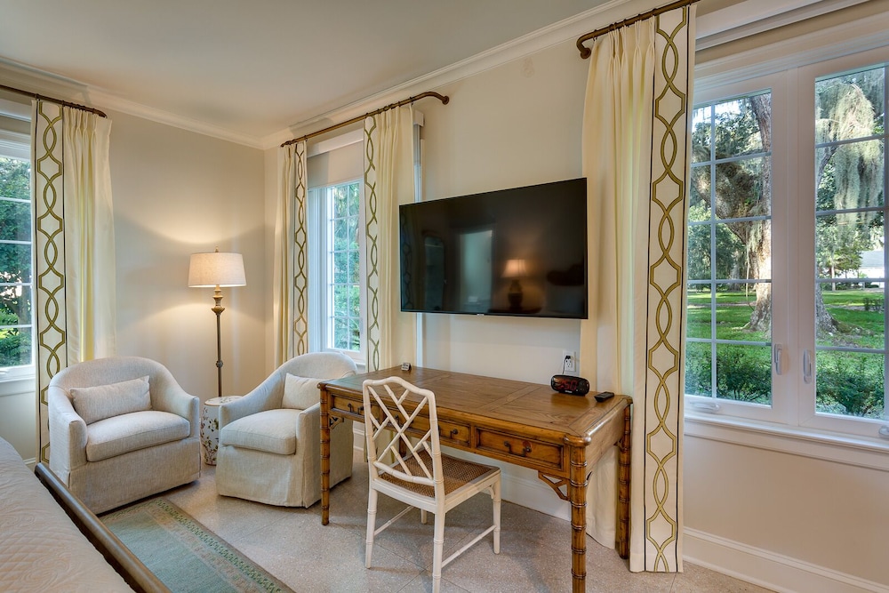 Azaleana Manor 27/48