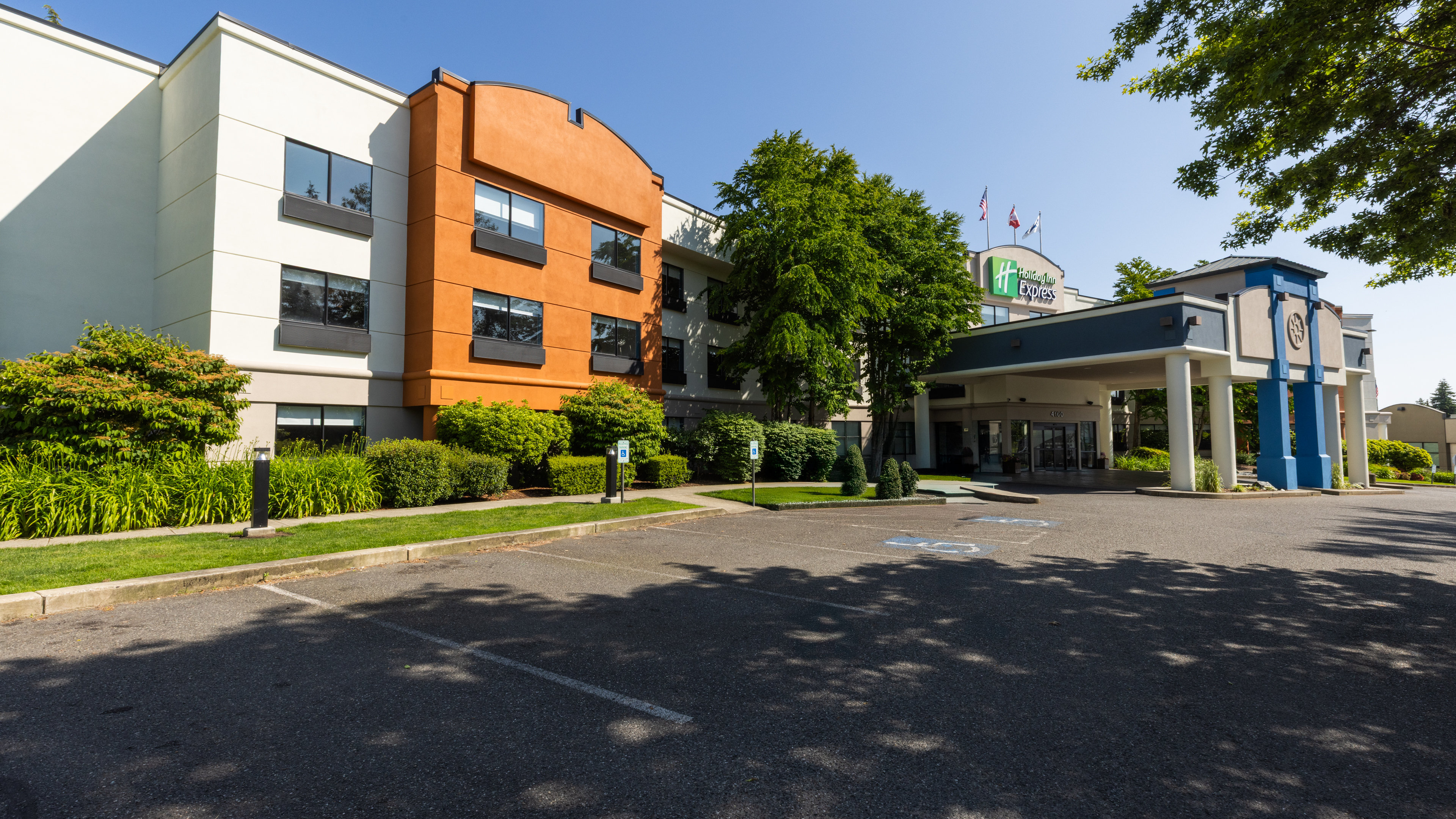 Holiday Inn Express Bellingham 62/72