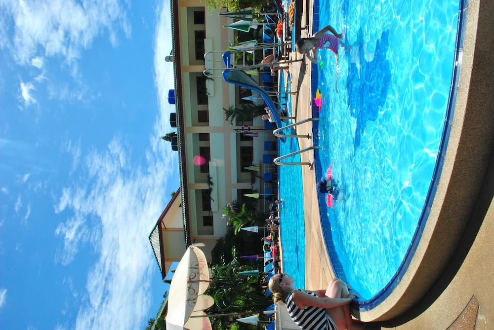 Karon Village Hotel 12/49