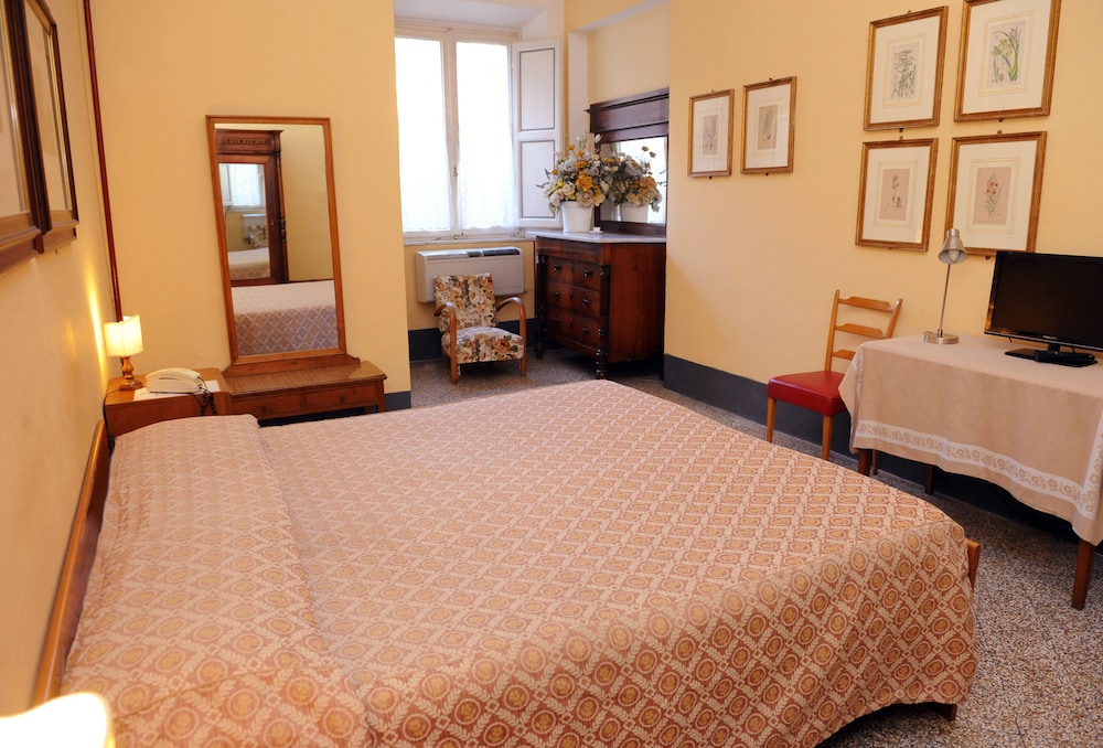 Royal Victoria Hotel Pisa 24/73