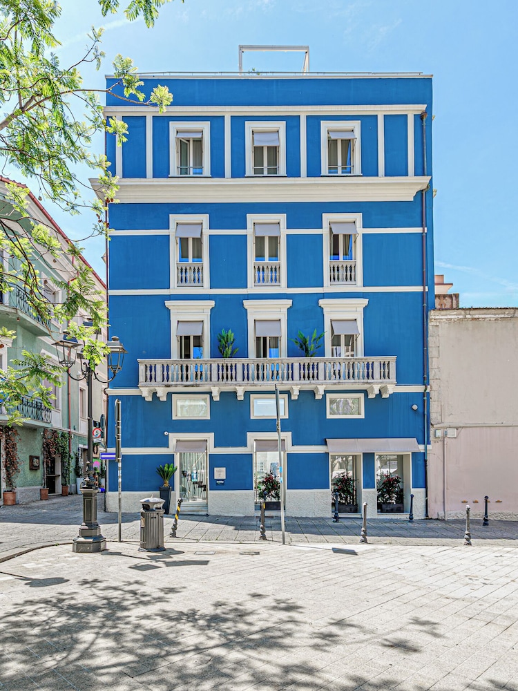 Kkult Boutique Hotel 2/57