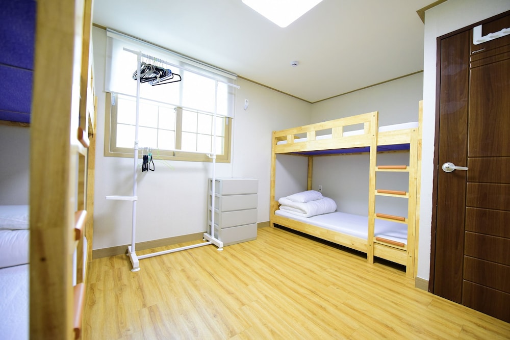 Ganderak Guesthouse - Hostel 13/50