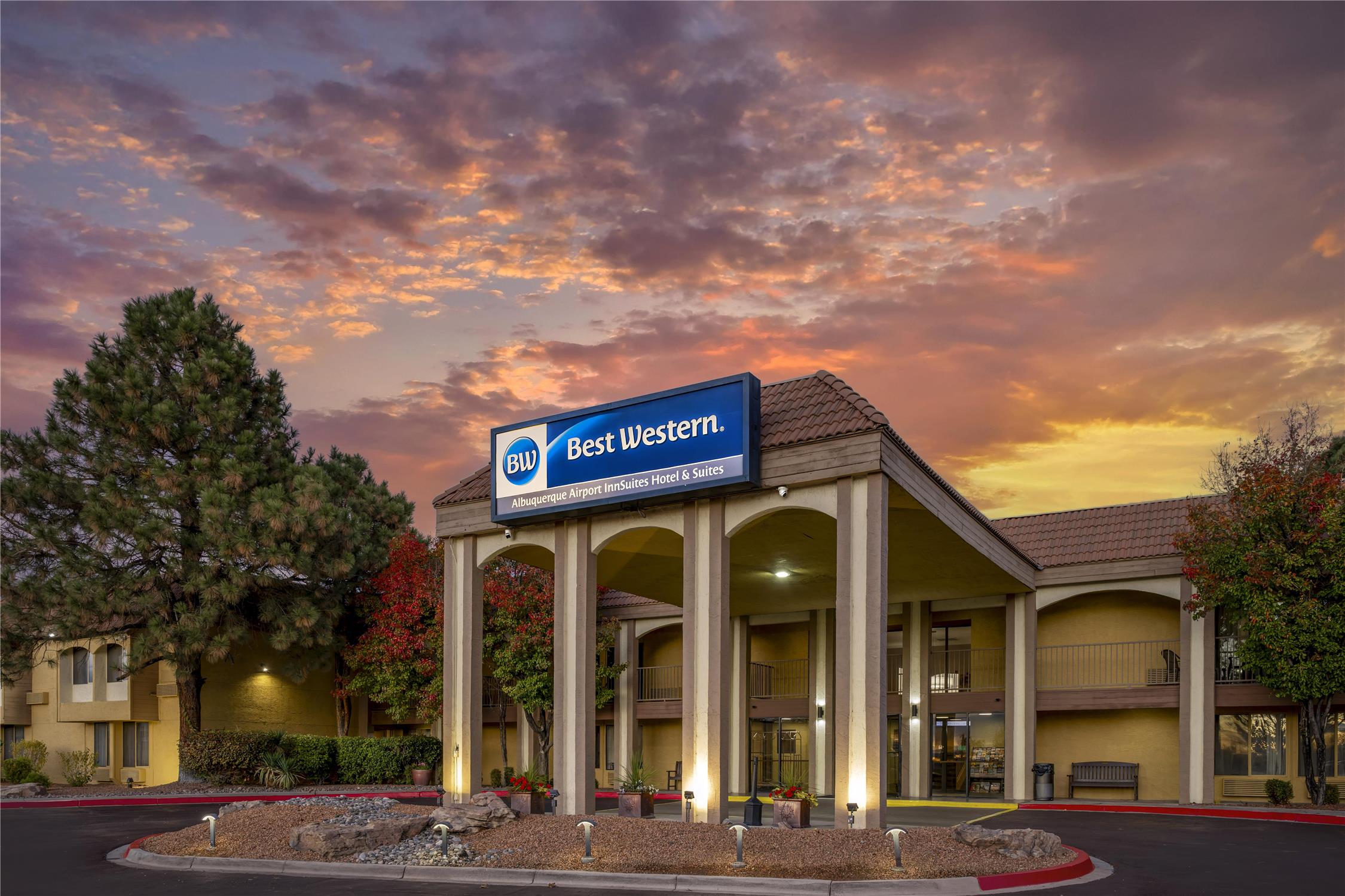 Best Western Airport Albuquerque Inn Suites Hotel & Suites 2/40