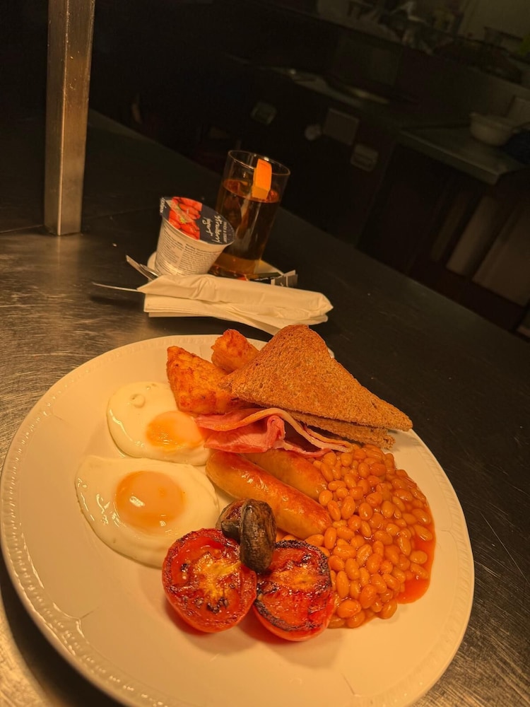 OYO The Chiltern Hotel 33/45