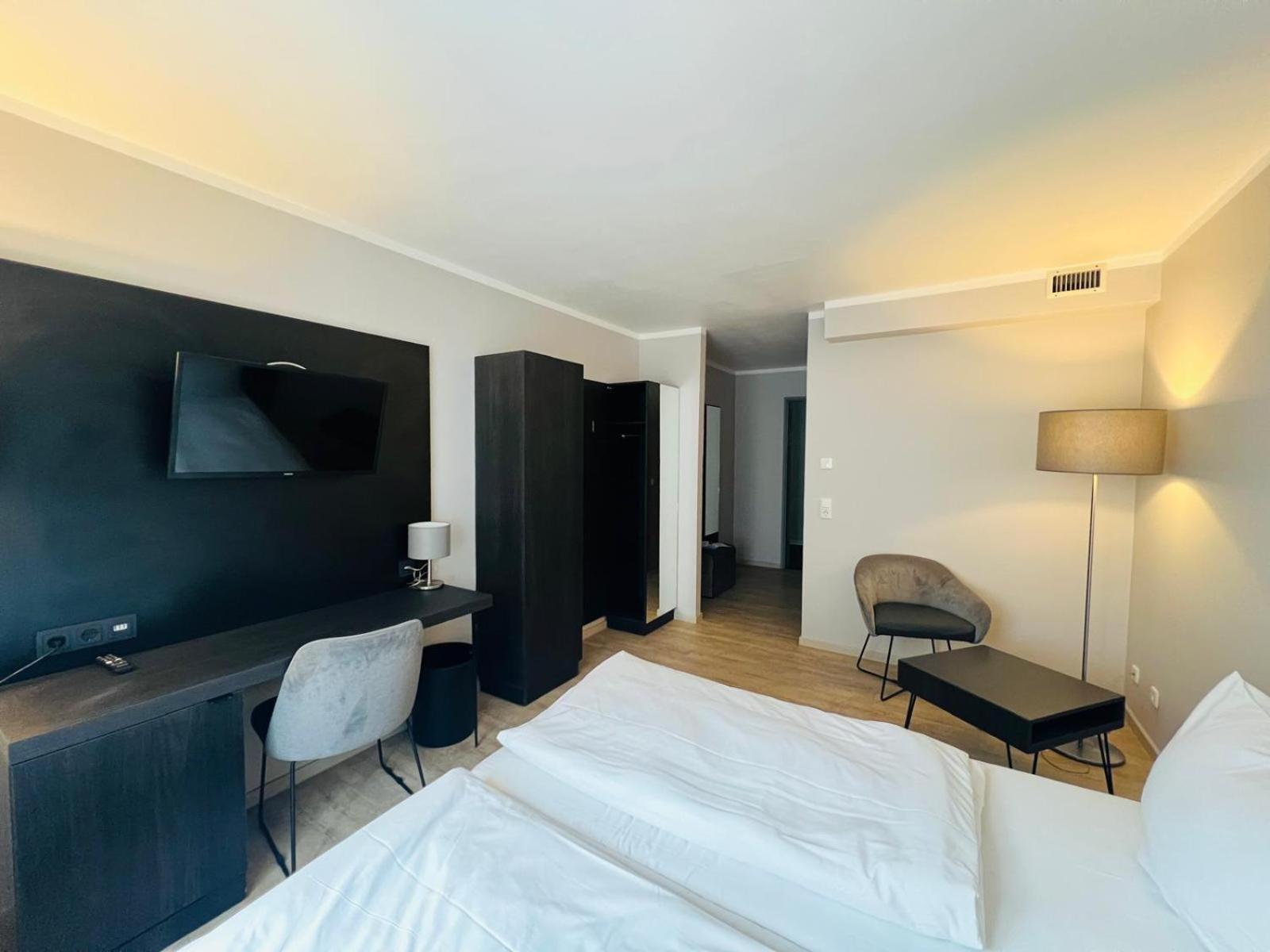 Hotel B99 16/39