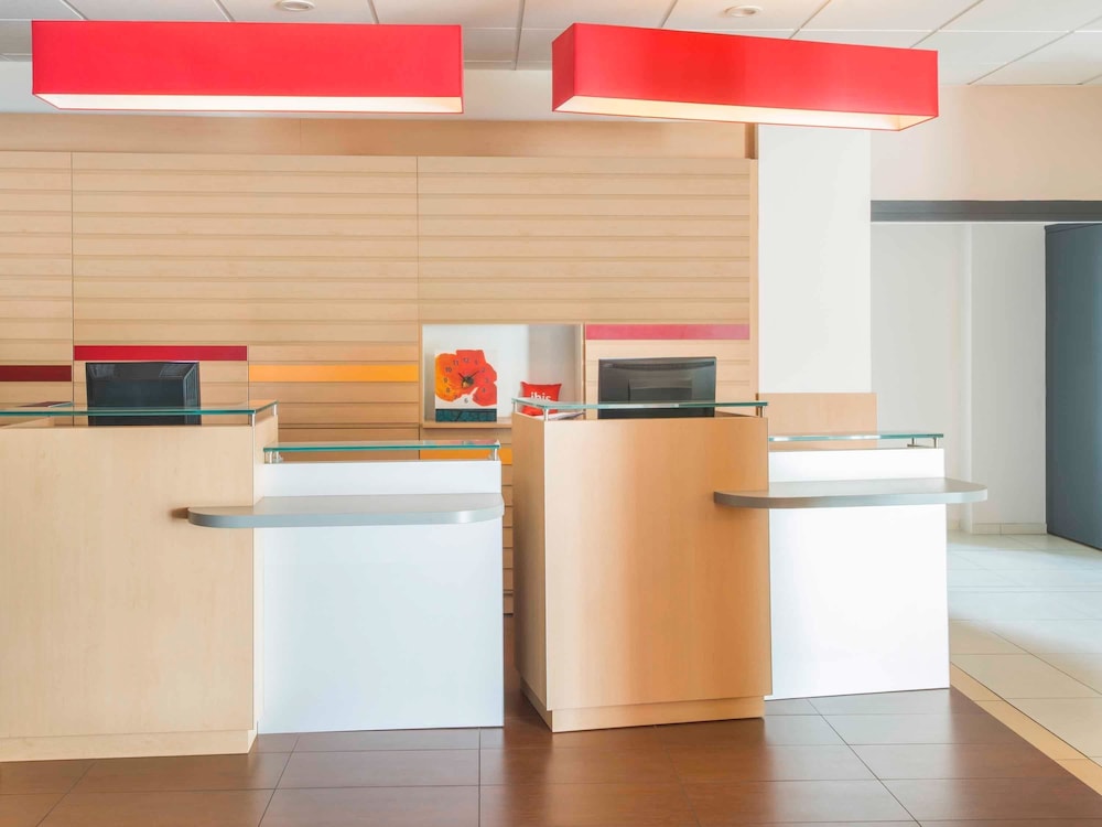 Ibis Cholet 5/36