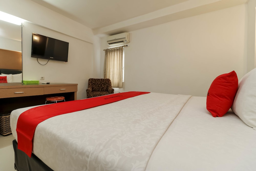 RedDoorz Plus Grand Populer Hotel (ex Nida Rooms Makassar Sulawesi) 8/33