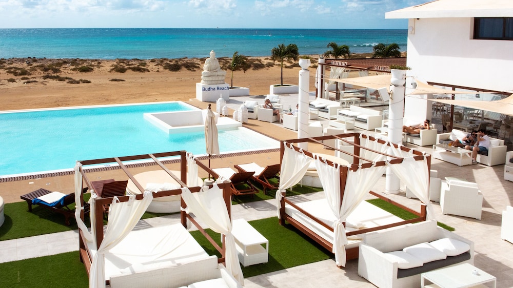Hotel LIVVO Budha Beach 46/70