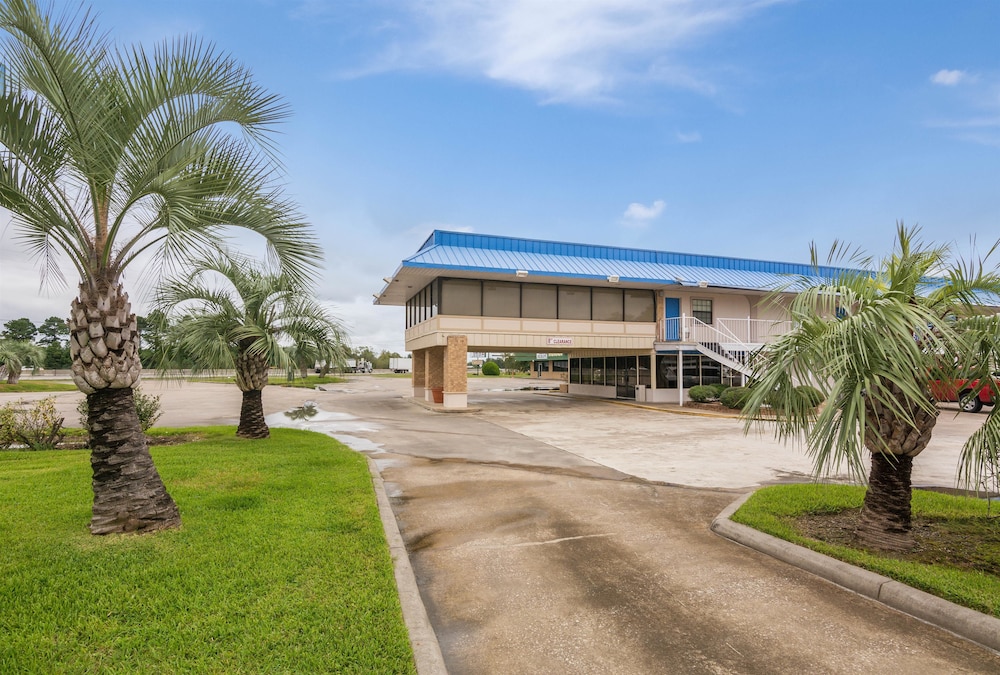 Motel6 Winnie Tx 8/66