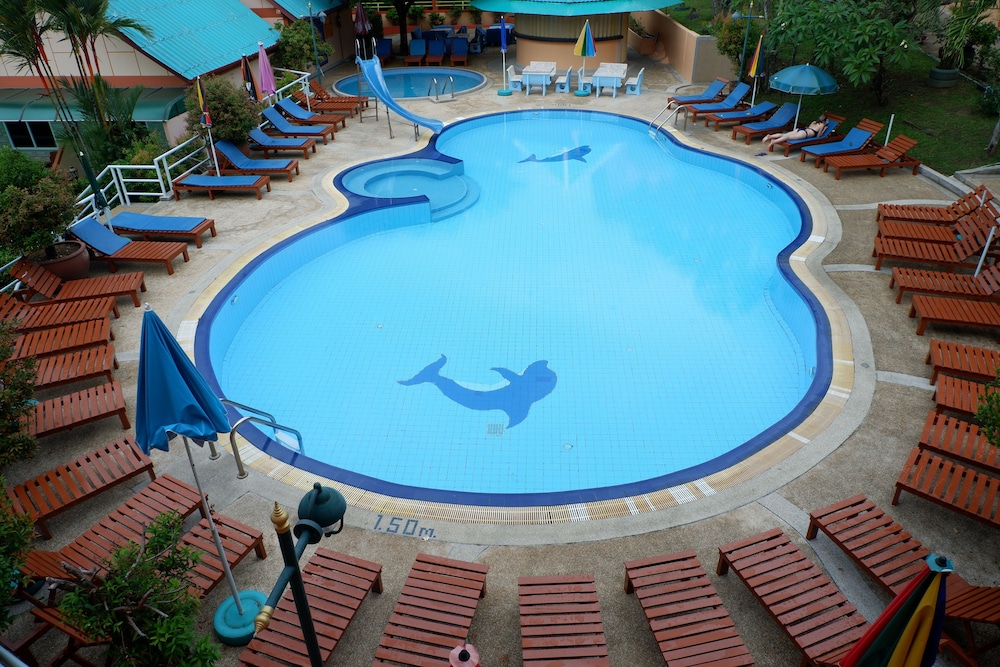 Karon Village Hotel 4/49