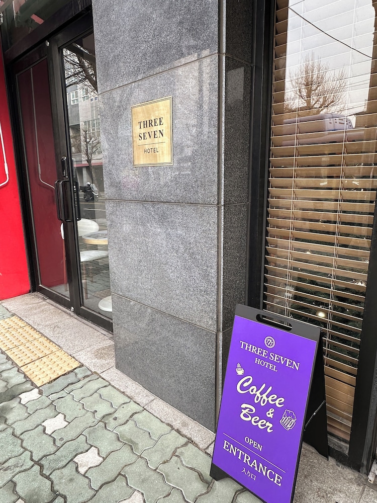 Three Seven Hotel 11/49