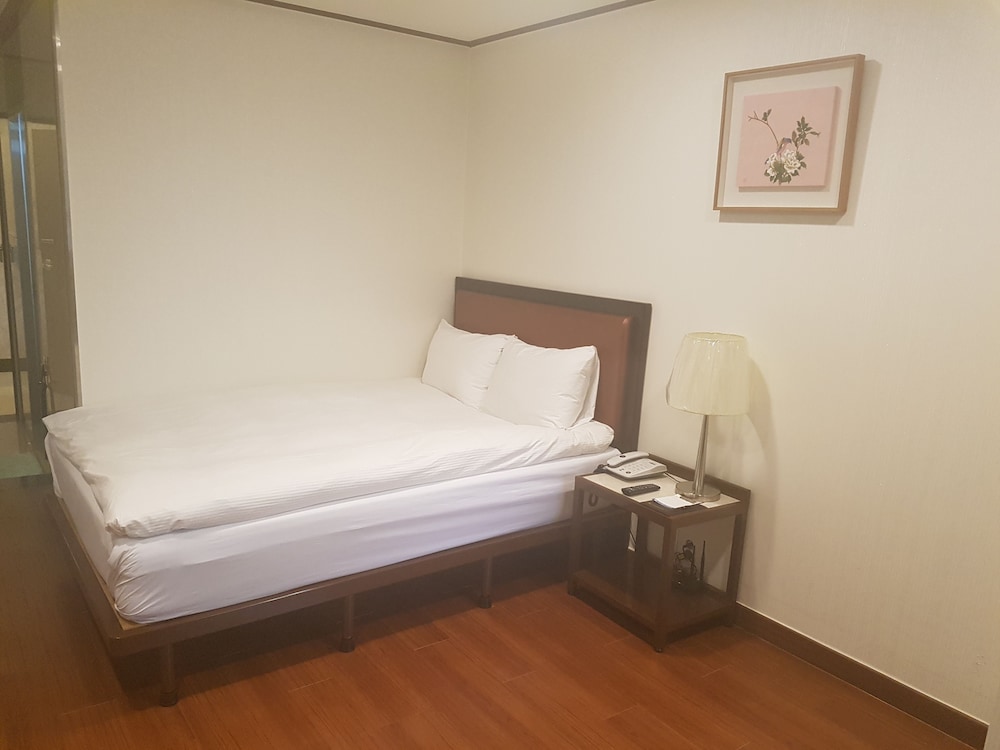 Yeongbin Hotel Youngbin Hotel 14/33