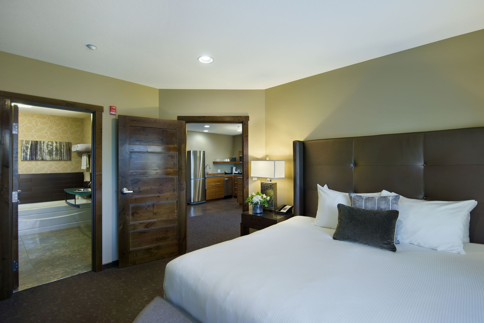 SUITE, TERRACE