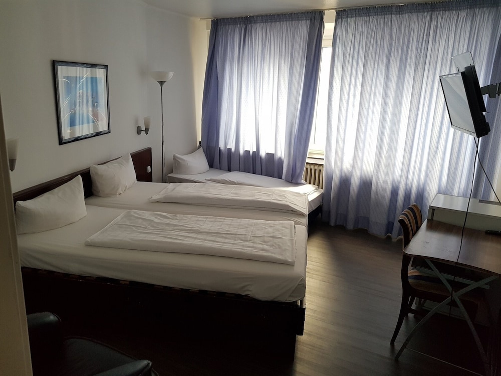 Berliner Hof 9/50