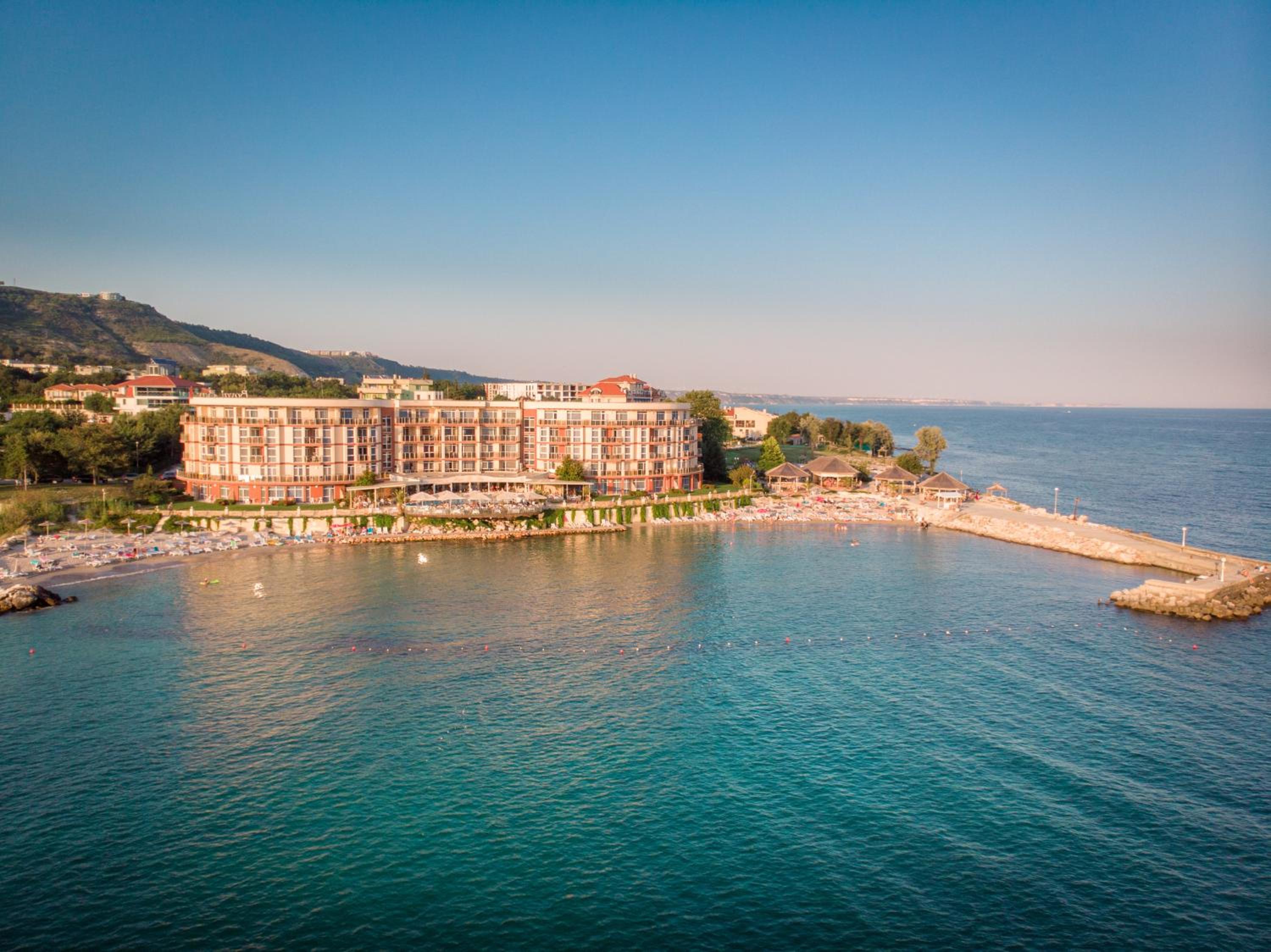 Royal Bay Resort 56/62