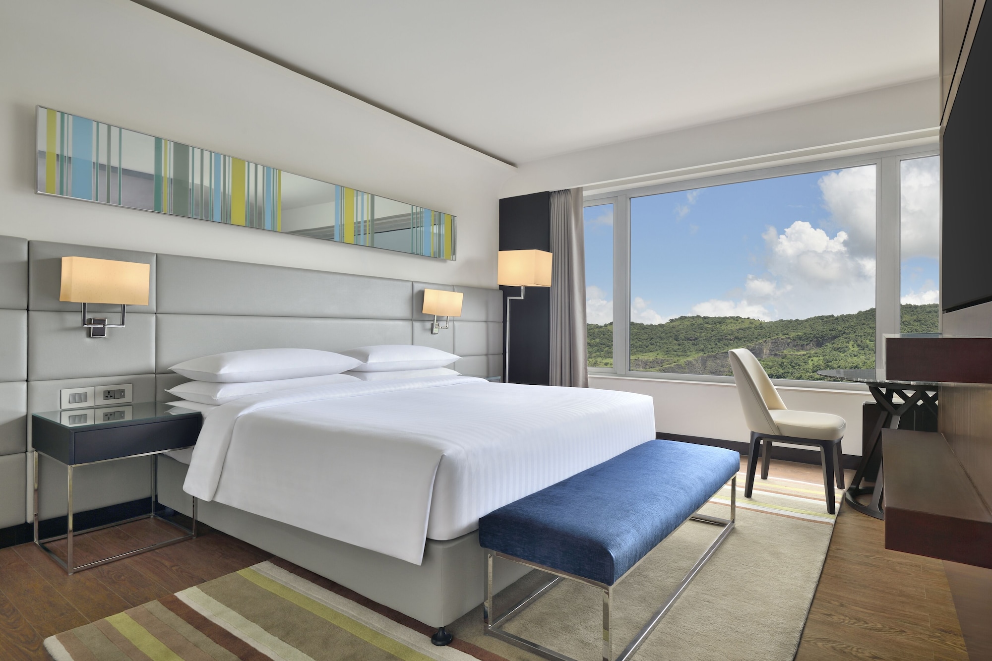 Junior Suite, King Bed