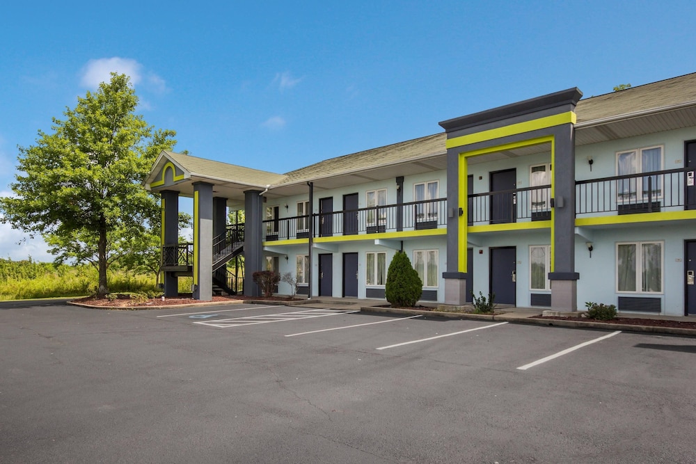 Quality Inn London North KY 38/44