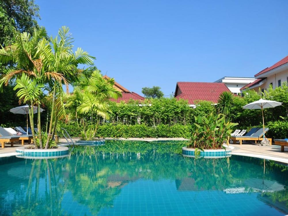 The Natural Resort 40/50