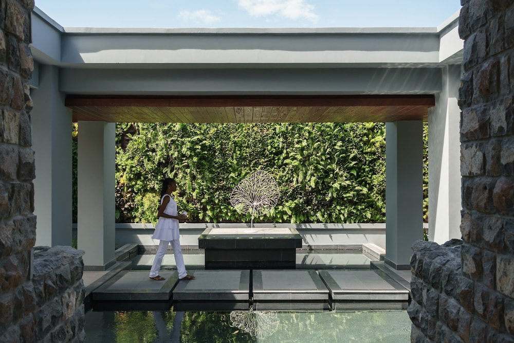 PARK HYATT ST. KITTS 50/74