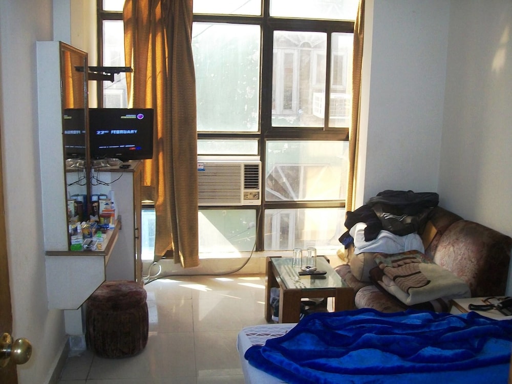 Hotel Delhi Regency 47/63
