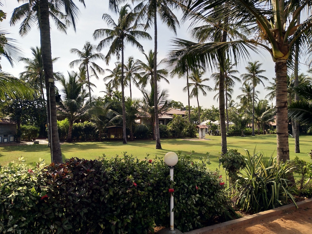 Green Meadows Resort 32/37