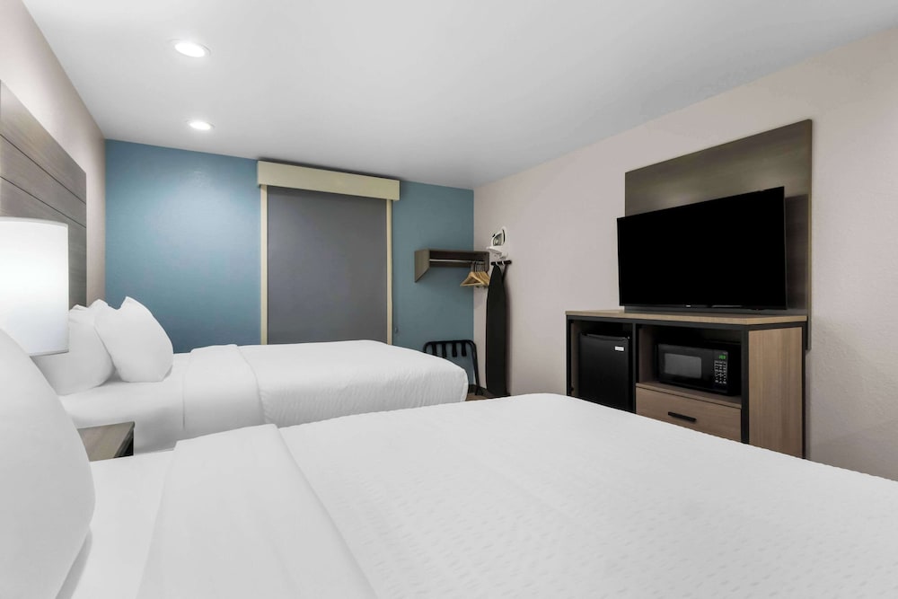 ROOM, 2 QUEEN BEDS