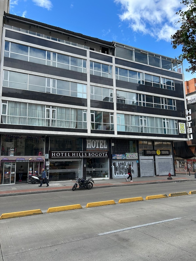 Ayenda 1077 Bogota Hills 47/52