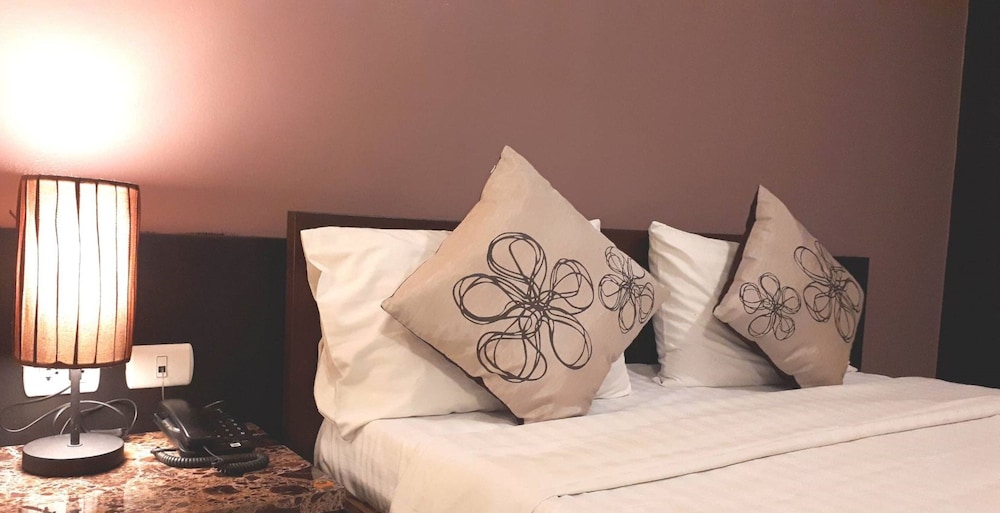 Leelawadee Modern Resort Huaykwang 27/41