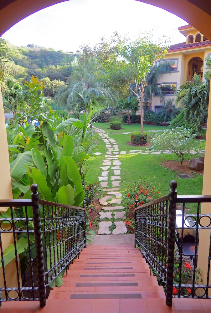 The Oaks Tamarindo Condominiums 5/67