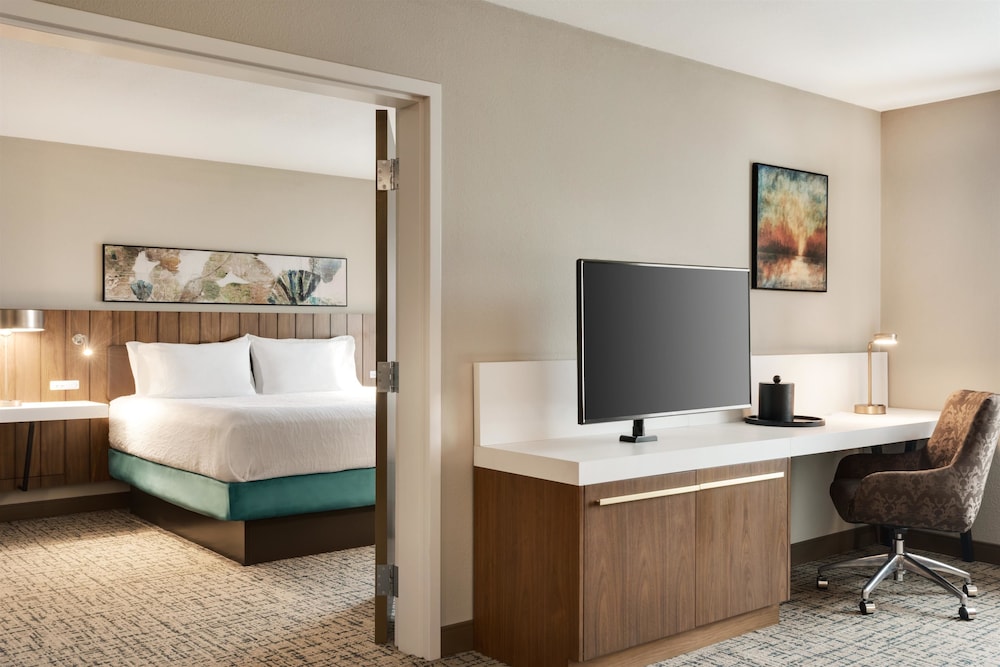Hilton Garden Inn Dubuque Downtown 42/47