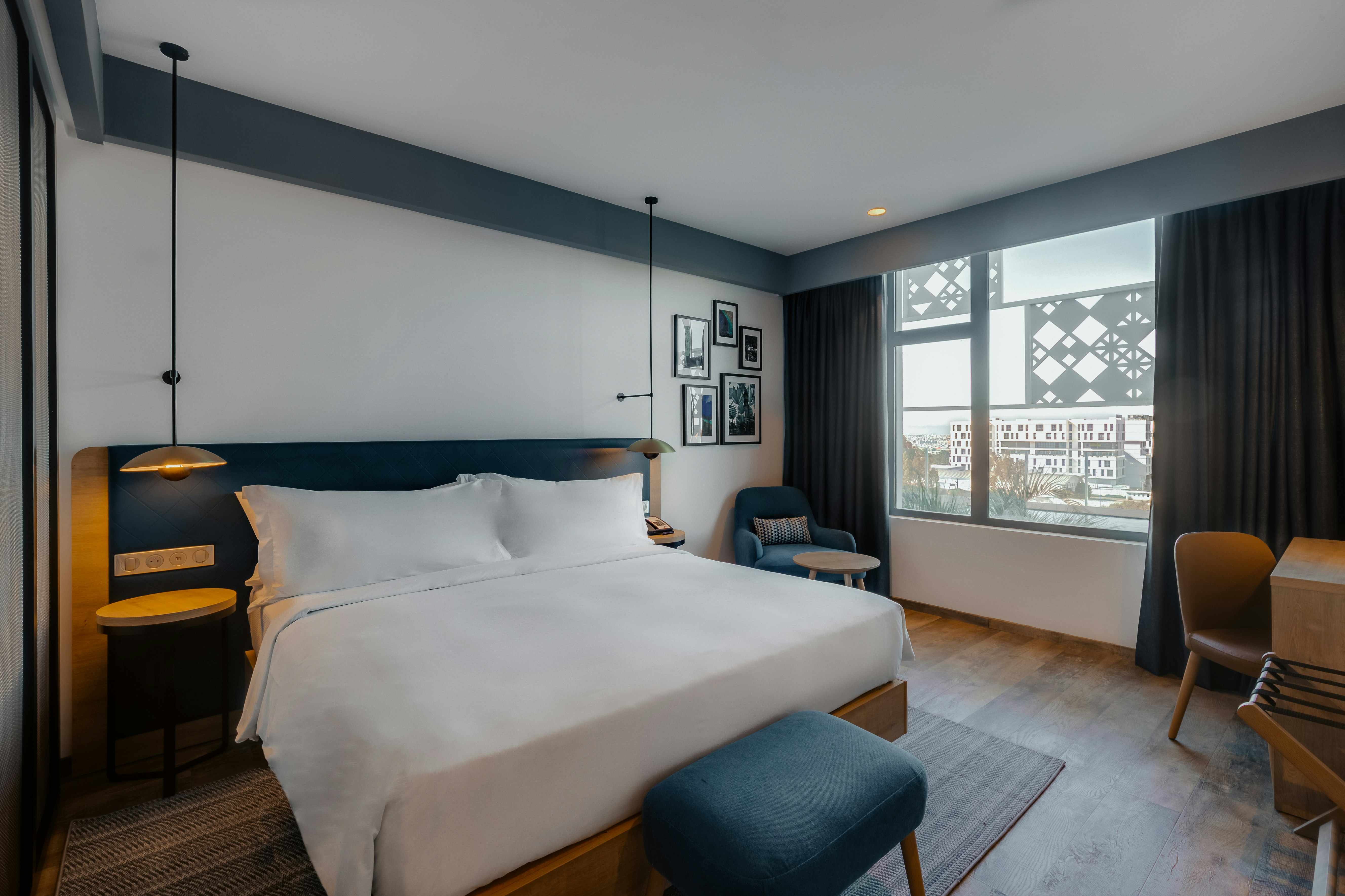 ROOM, KING BED, WITH VIEW