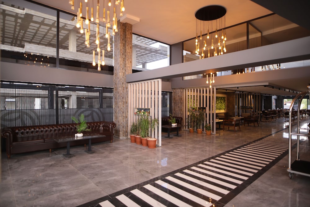 Grand Cakiroglu Hotel 8/26