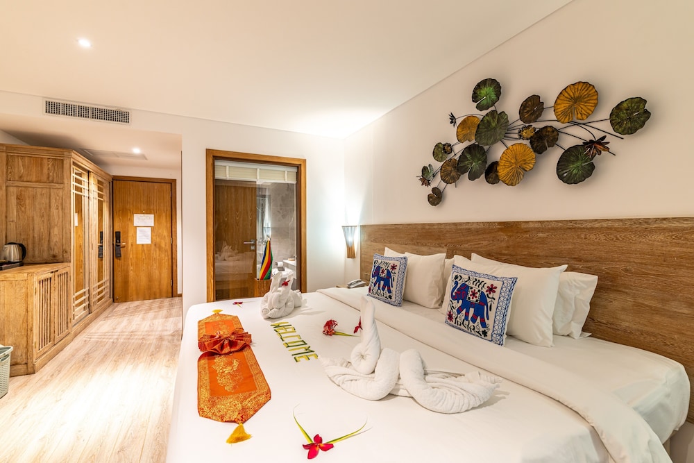Royal Yao Yai Island Beach Resort 15/50