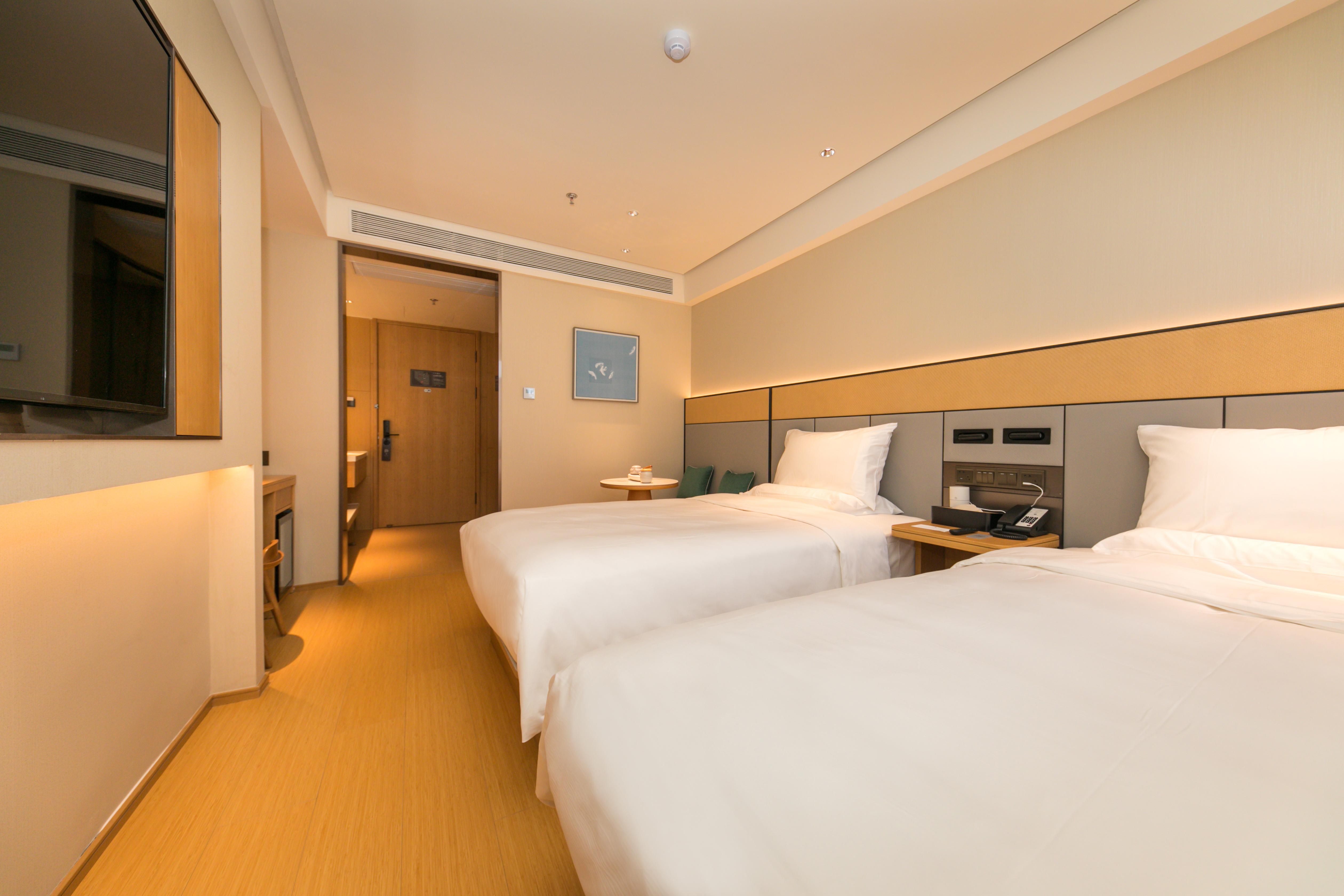 Ji Hotel (Shanghai Huangxing Road Metro Station) 16/40