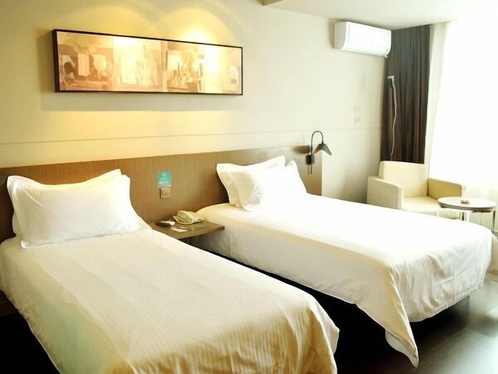 Microtel by Wyndham Kunming City Center 15/25